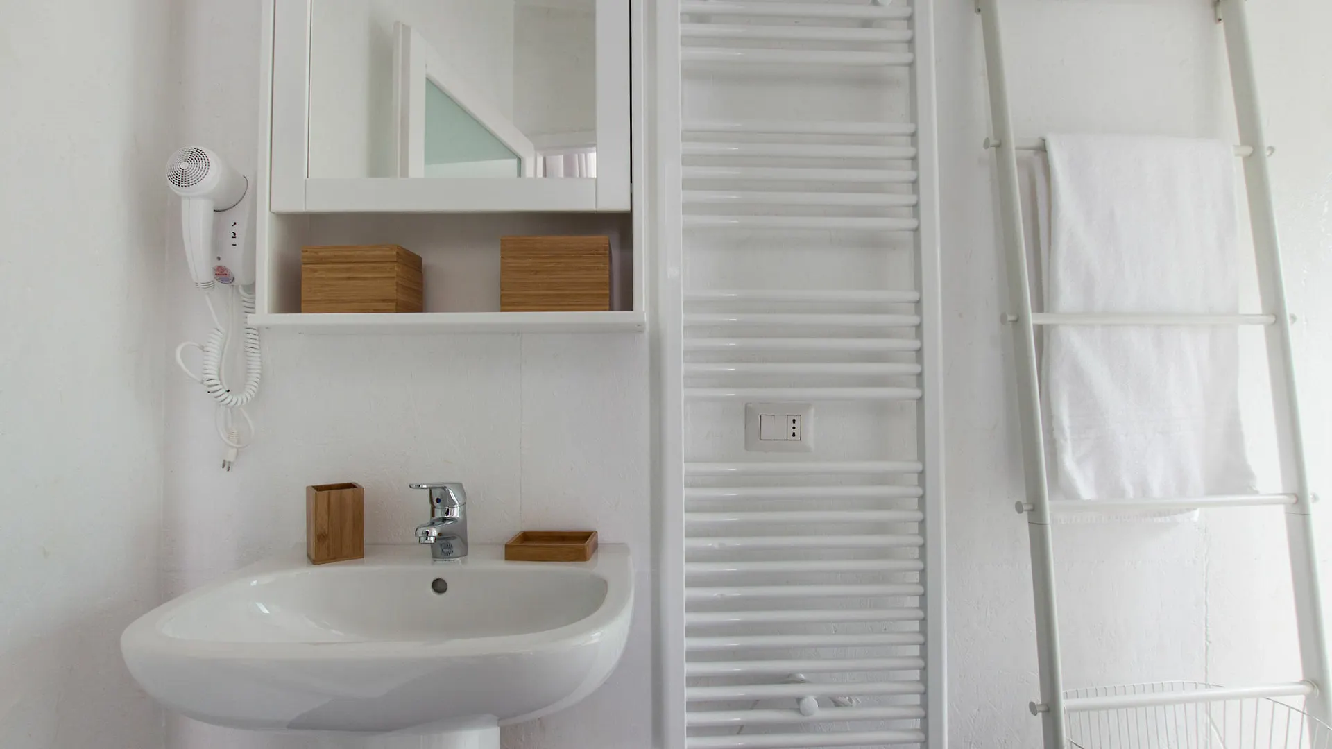 Ecosuite & Spa Milan Campsite
